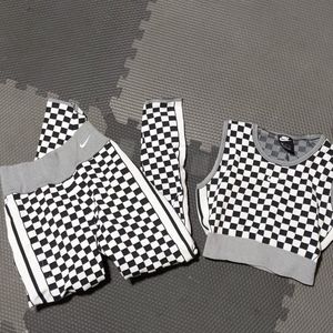 Nike checker set
